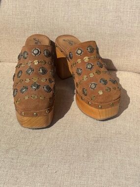 Free People Claudia Tan Suede Leather Studded Clogs